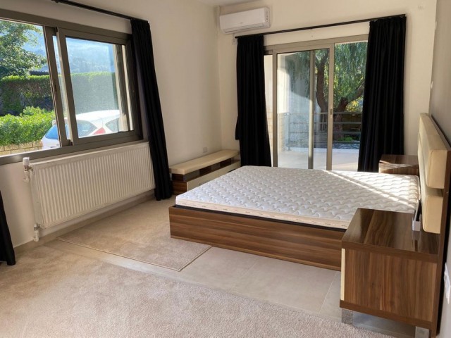 TÄGLICHE Vermietung 4+1 Villa in Alsancak, Kyrenia