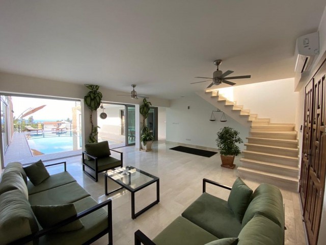 TÄGLICHE Vermietung 4+1 Villa in Alsancak, Kyrenia