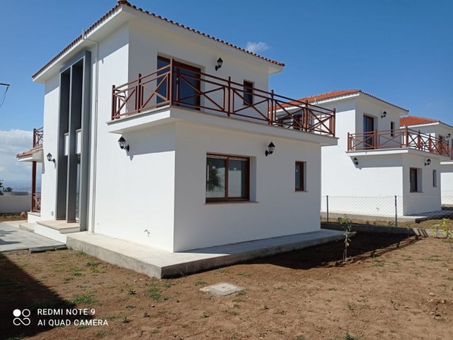 MODERN, LANDSCAPED DETACHED VILLA WITH GARDEN OVERLOOKING NORTH-SOUTH NICOSIA AND BESPARMAK MOUNTAINS IN THE MOST BEAUTIFUL LOCATION OF TASHKENT ** 