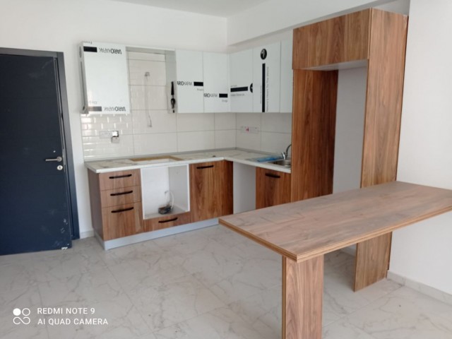 EXCELLENT (2+1) ZERO-FURNISHED APARTMENT FOR RENT IN A NEW ELEVATOR BUILDING IN KAYMAKLI, WITHIN WALKING DISTANCE OF MARKETS AND STOPS ** 