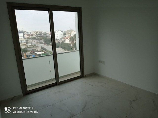 WIDE AND SPACIOUS (2+1) 90M2 PERFECT FLATS MADE WITH PERFECT 1st CLASS LABOR AND MATERIALS IN CENTRAL LOCATION IN GÖNYELİ ** 