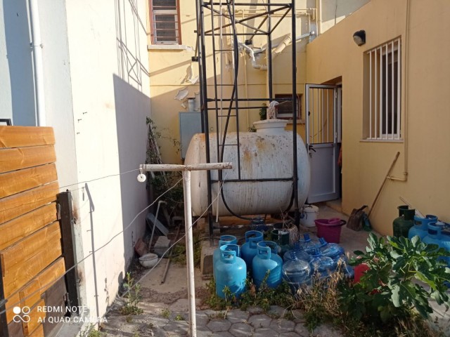 IN AUSGEZEICHNETER LAGE IN TASCHKEI (3+1) 140M2 FREISTEHENDES DUPLEX MIT GARTEN UND HAUSWIRTSCHAFTSRAUM VORNE UND HINTEN ** 