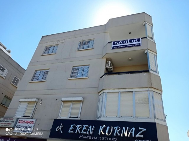 Apartment for sale in Ortaköy in the center of commercial leave