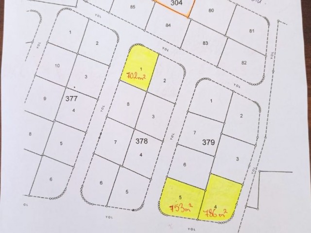 AUSGEZEICHNETE GELEGENHEIT GRUNDSTÜCKE IN DER NEU ERÖFFNETEN REGION IM SÜDEN VON YENIKENT, EINER DER SCHÖNSTEN GEGENDEN VON NIKOSIA DIE LETZTEN 3 GRUNDSTÜCKE ** 