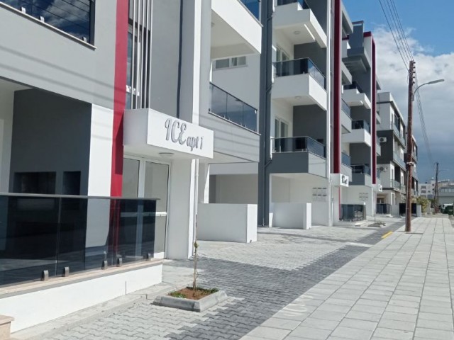 LEFKOŞANIN EN GÜZEL BÖLGELERİNDEN ORTAKÖY DE 90 M2 (2+1) 1. SINIF  İŞÇİLİK VE MALZEME KULLANIMI MARKET, OKUL ALIŞVERİŞ, HASTANE, RESTORANT VE CAFELERE YÜRÜME MESAFESİNDE  MÜKEMMEL DAİRE