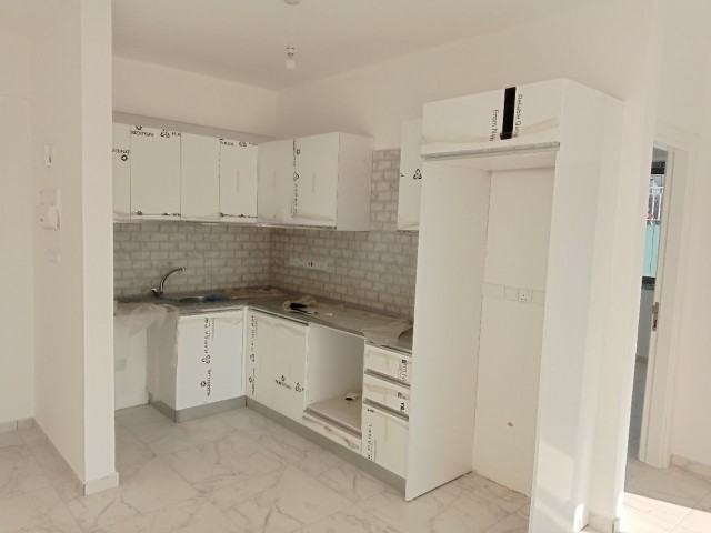 Ground floor 2+1 flat for sale in the center of Gonyeli ** 