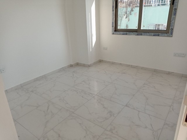 Ground floor 2+1 flat for sale in the center of Gonyeli ** 