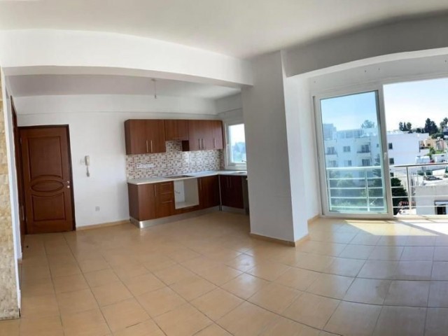 THE APARTMENT WITH ELEVATOR AND PARKING LOT (3+1) IN THE PERFECT LOCATION IN YENIŞEHIR IS IN A VERY GOOD CONDITION AND THE RENT IS GUARANTEED TO BE WAITING FOR THE LUCKY OWNER ** 