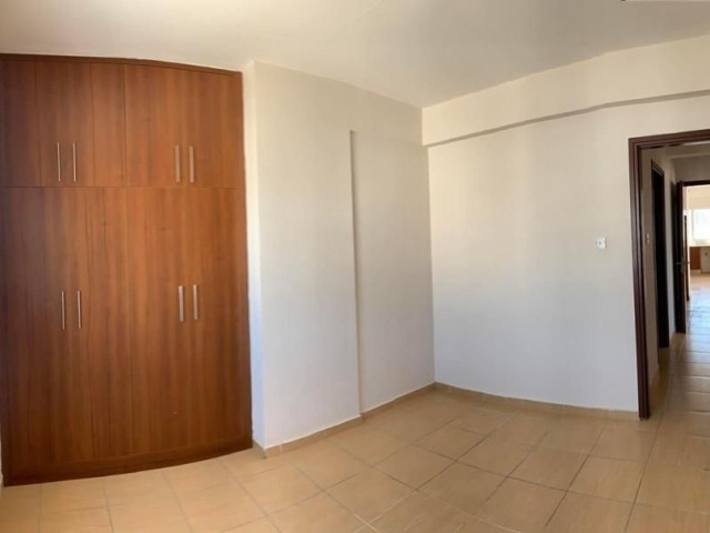 THE APARTMENT WITH ELEVATOR AND PARKING LOT (3+1) IN THE PERFECT LOCATION IN YENIŞEHIR IS IN A VERY GOOD CONDITION AND THE RENT IS GUARANTEED TO BE WAITING FOR THE LUCKY OWNER ** 