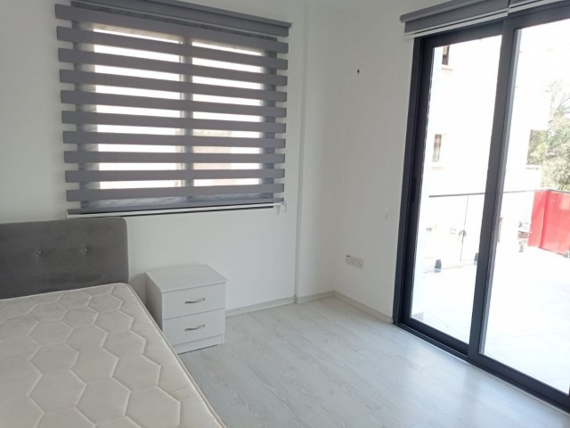 SPACIOUS SPACIOUS 90M2 (2+1) APARTMENT FOR RENT WITH ELEVATOR AND PARKING WITH FURNISHED TERRACE IN A NEW BUILDING IN AN EXCELLENT CENTRAL LOCATION. ** 