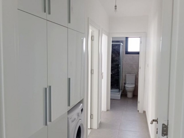 Yenişehir Merkez Konumda Teraslı, Eşyalı 2+1 Kiralık Daire