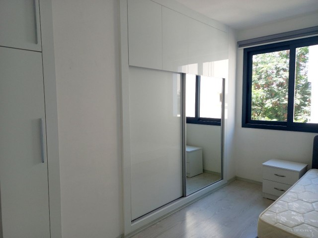 Möblierte 2+1 Wohnung Mit Terrasse In Zentraler Lage In Yenisehir ** 