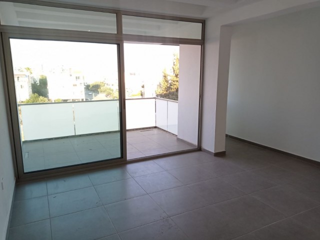 Spacious Penthouse for Sale in a Central Location with City Views in Mitre ** 