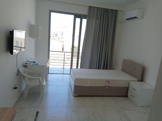 SPACIOUS AND SPACIOUS STUDIO APARTMENTS IN AN EXCELLENT LOCATION IN THE KAYMAKLI REGION ** 