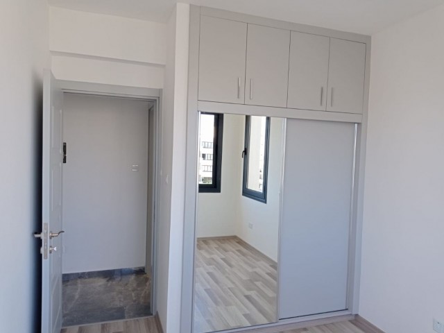 EXCELLENT DESIGN IN THE MOST ELITE AREA OF KÜÇÜK KAYMAKLI, 1. SPACIOUS AND SPACIOUS APARTMENTS WITH AN ELEVATOR (3+1), BUILT WITH HIGH-CLASS WORKMANSHIP AND MATERIALS ** 