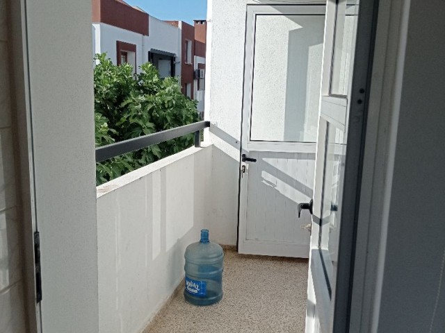 3+1 Wohnung zur Miete in zentraler Lage in Yenikent. ** 