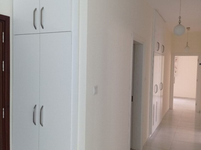 2+1 Semi-furnished apartment in Kucukkaymakli district ** 