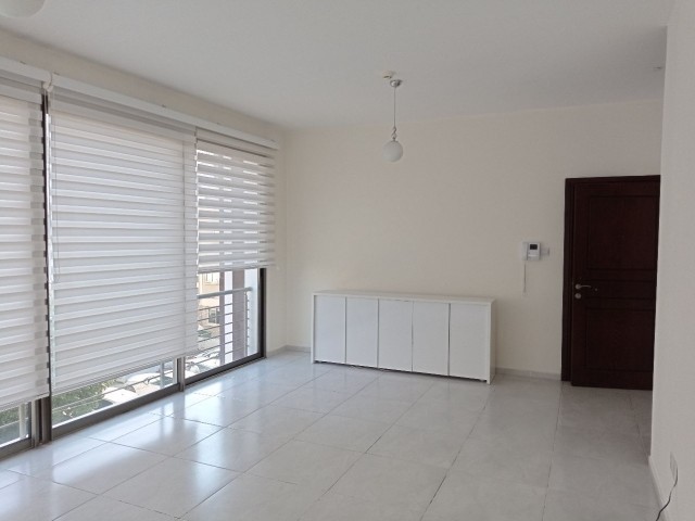 2+1 Semi-furnished apartment in Kucukkaymakli district ** 