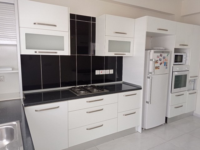 2+1 Semi-furnished apartment in Kucukkaymakli district ** 