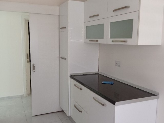 2+1 Semi-furnished apartment in Kucukkaymakli district ** 