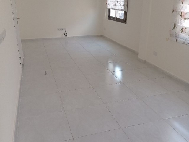 2+1 Semi-furnished apartment in Kucukkaymakli district ** 