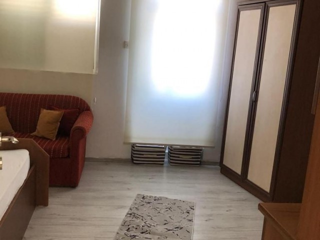 EXCELLENT KIRAKIK DETACHED HOUSE WITH A FIREPLACE OF 90M2 (2+1) VERY CLOSE TO RESTAURANTS, STALLS AND MARKETS IN ORTAKOY ** 