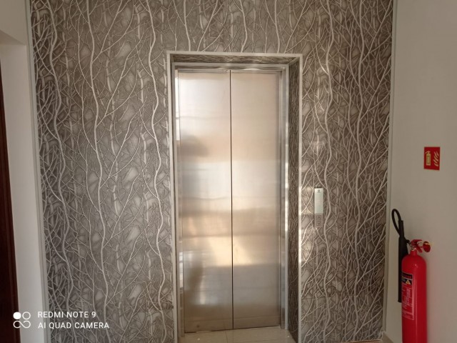 A PERFECT (2 + 1) APARTMENT FOR RENT WITH ZERO FURNITURE IN A NEW ELEVATOR BUILDING IN ORTAKENT, WITHIN WALKING DISTANCE OF DEREBOYUN AND STOPS ** 