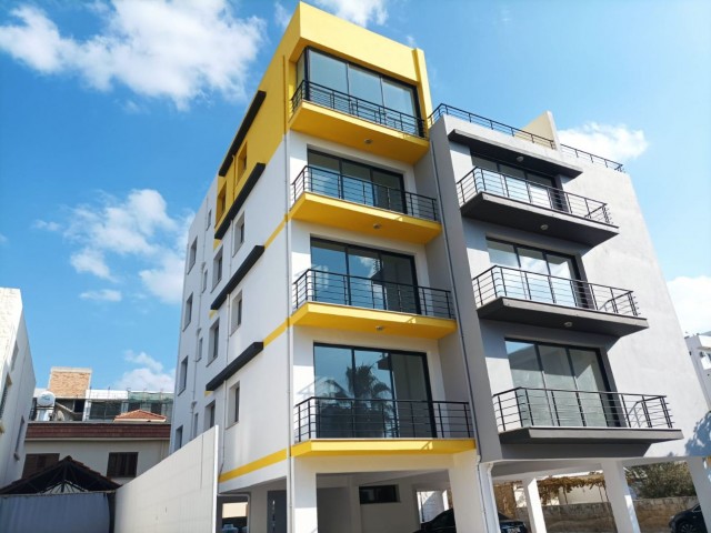 WONDERFUL (2 + 1) APARTMENTS FOR SALE WITH ELEVATOR AND PARKING LOT, BUILT WITH EXCELLENT WORKMANSHI