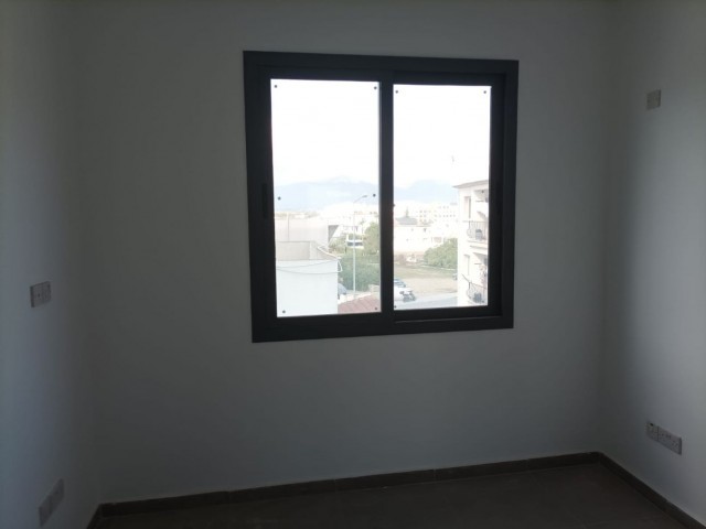 Investment opportunity apartments in Küçük Kaymaklı area with 2+1 90M2 elevator indoor and outdoor parking lot