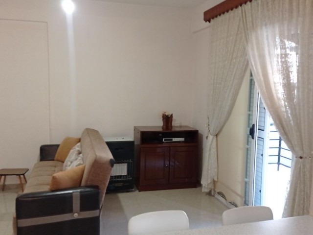 Ground floor, centrally located 2+1 furnished flat for rent in Gönyeli