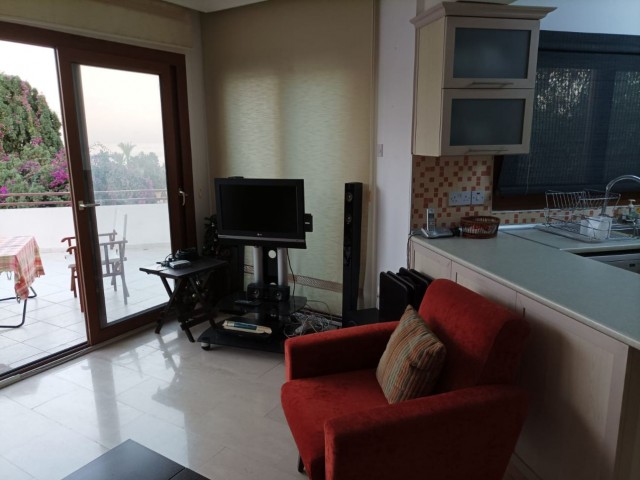 FULLY FURNISHED (2+1) 85 M2 + 50M2 SPACIOUS PENTHOUSE WITH LARGE TERRACE IN A PERFECT LOCATION IN THE MOST BEAUTIFUL REGION OF CYPRUS, GUINEA