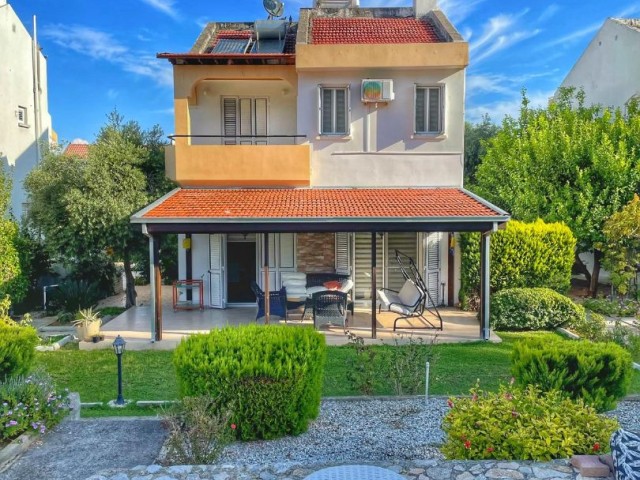 4+1 Villa in einem Komplex zum Verkauf in Kyrenia Alsancak