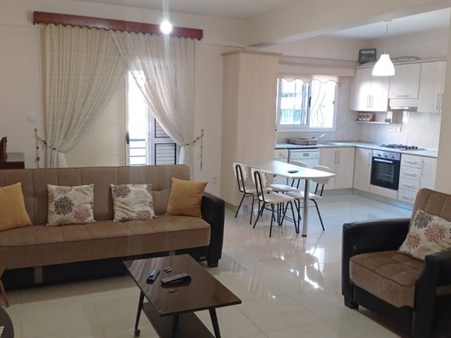 (2+1) 100M2 + 35 M2 GARDEN GROUND FLOOR FLAT FOR RENT IN A PERFECT LOCATION IN GÖNYELİ