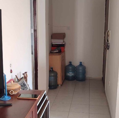 Türkisch hergestellte 130 m² große 3+1-Wohnung zum Verkauf im Bezirk Yenicami in Nikosia