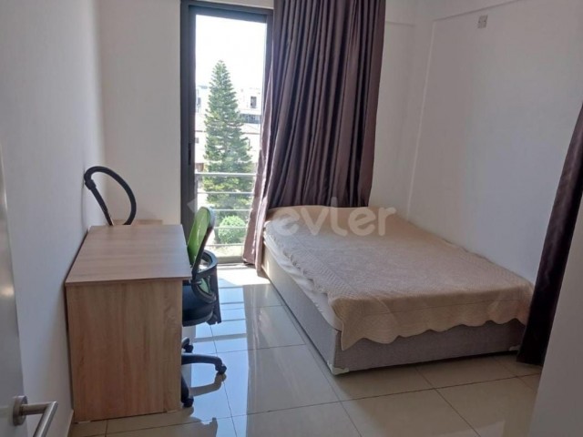 2+1 FLAT FOR RENT IN GÖNYELİ IN A DELIGHTFUL ENVIRONMENT IN THE CITY