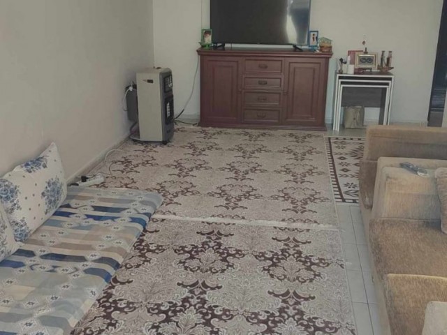 3+1 flat for sale in Yenicami area