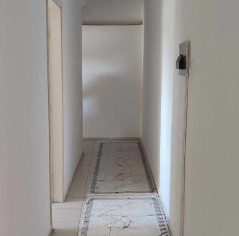 3+1 flat for sale in Yenicami area