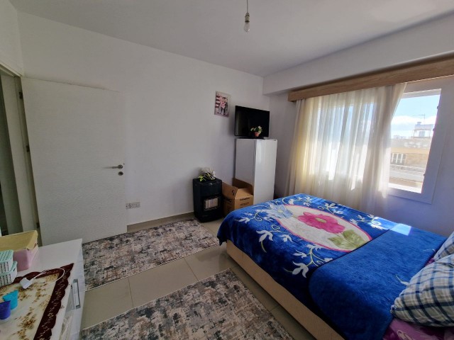 PERFECT LOCATION IN GÖNYELİ 90 M2 (2+1) LARGE SPACIOUS 4 YEARS OLD VERY CLEAN BARGAIN TURKISH MADE FLAT FOR SALE NO VAT AND TRANSFORMER.