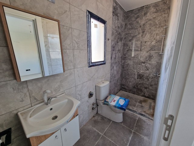 130M2 (3+1) ENSUITE SPACIOUS AND SPACIOUS FLATS IN GÖNYELİDE VILLA AREA WITH TURKISH COACHES, MADE WITH EXCELLENT WORKMANSHIP AND MATERIALS, SUITABLE FOR CREDIT.