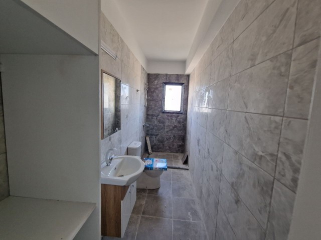 130M2 (3+1) ENSUITE SPACIOUS AND SPACIOUS FLATS IN GÖNYELİDE VILLA AREA WITH TURKISH COACHES, MADE WITH EXCELLENT WORKMANSHIP AND MATERIALS, SUITABLE FOR CREDIT.