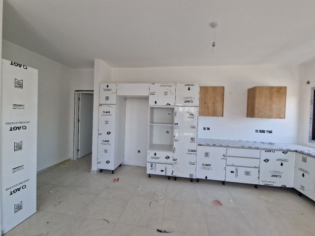 130M2 (3+1) ENSUITE SPACIOUS AND SPACIOUS FLATS IN GÖNYELİDE VILLA AREA WITH TURKISH COACHES, MADE WITH EXCELLENT WORKMANSHIP AND MATERIALS, SUITABLE FOR CREDIT.