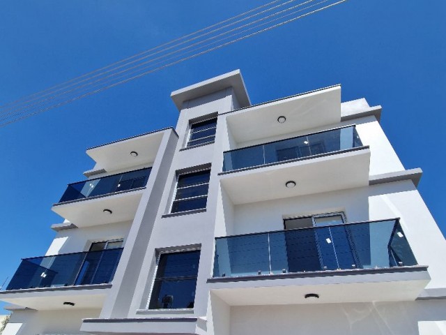 130M2 (3+1) ENSUITE SPACIOUS AND SPACIOUS FLATS IN GÖNYELİDE VILLA AREA WITH TURKISH COACHES, MADE WITH EXCELLENT WORKMANSHIP AND MATERIALS, SUITABLE FOR CREDIT.