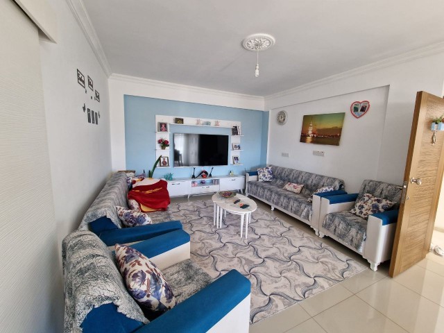 2+1 opportunity flat for sale in a beautiful location in Gönyeli