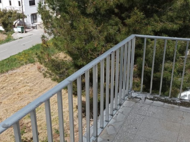 آپارتمان 2+1 (135 متر مربع) ساخت ترکیه برای فروش با نیم طبقه در منطقه Yenikent