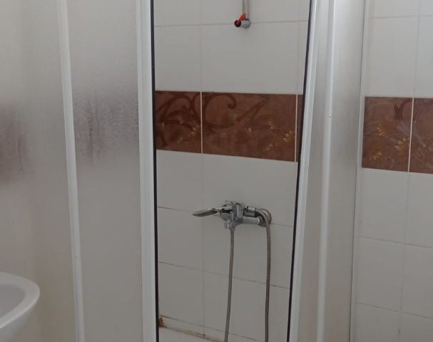 2+1 flat for rent in Gönyeli center