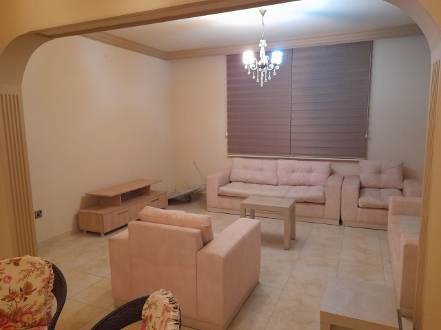 3+1 fully furnished flat for rent in a quiet location in Gönyeli Center