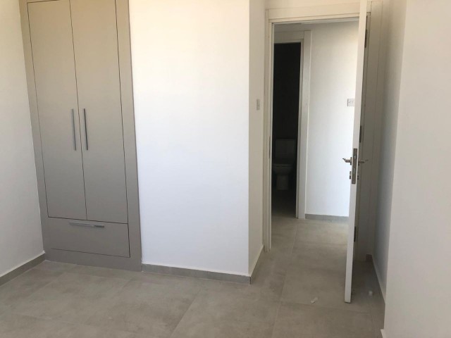 LEFKOŞA DEREBOYUNDA SATILIK 2+1 YENİ DAİRE 