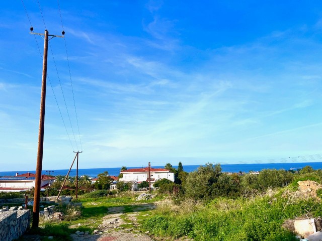 ГИРНЕ ЭДРЕМИТ, ПОЛНЫЙ УЧАСТОК НА ПРОДАЖУ, ВИД НА МОРЕ И ГОРЫ, 26 КВАРТИРОВ 2+1, 3,5 ДОУМА ПРЕДСТАВЛЕНИЯ, БАССЕЙН, БОЛЬШАЯ ПАРКОВКА,