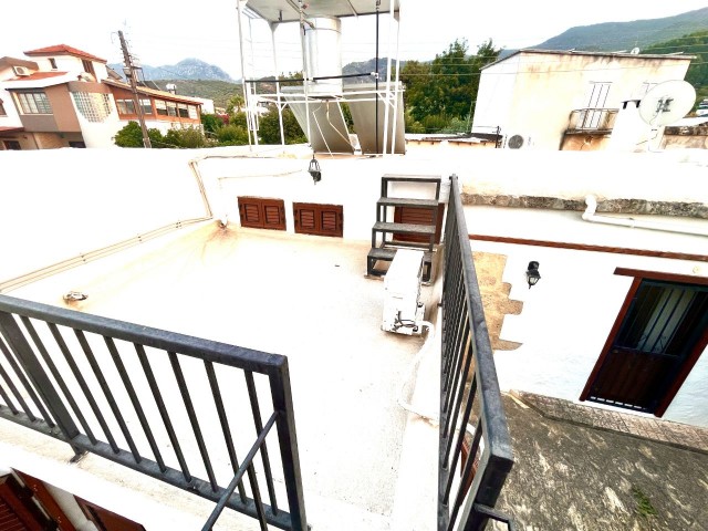 GIRNE-ALSANCAK, DETACHED CYPRUS HOUSE, WITH VIEW, PRIVATE GARDEN, TERRACE, LARGE 2+1, CLOSE TO EVERYTHING