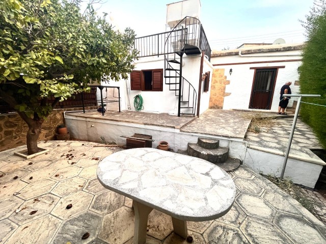 GIRNE-ALSANCAK, DETACHED CYPRUS HOUSE, WITH VIEW, PRIVATE GARDEN, TERRACE, LARGE 2+1, CLOSE TO EVERYTHING